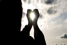 阿拉维斯终结连败，取得关键胜利重振士气